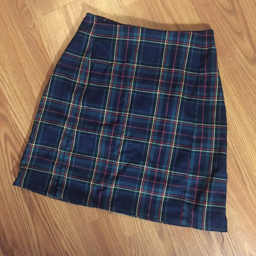Plaid Skirt (Brandy Melville)